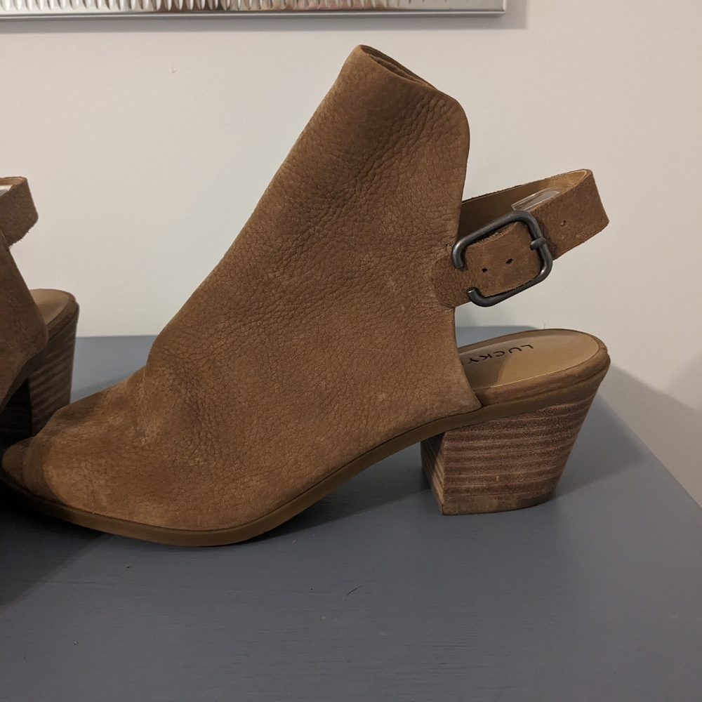 Lucky Brand Women's Brown Suede Block Heel Sandals Peep Toe Slingback Size 8.5
